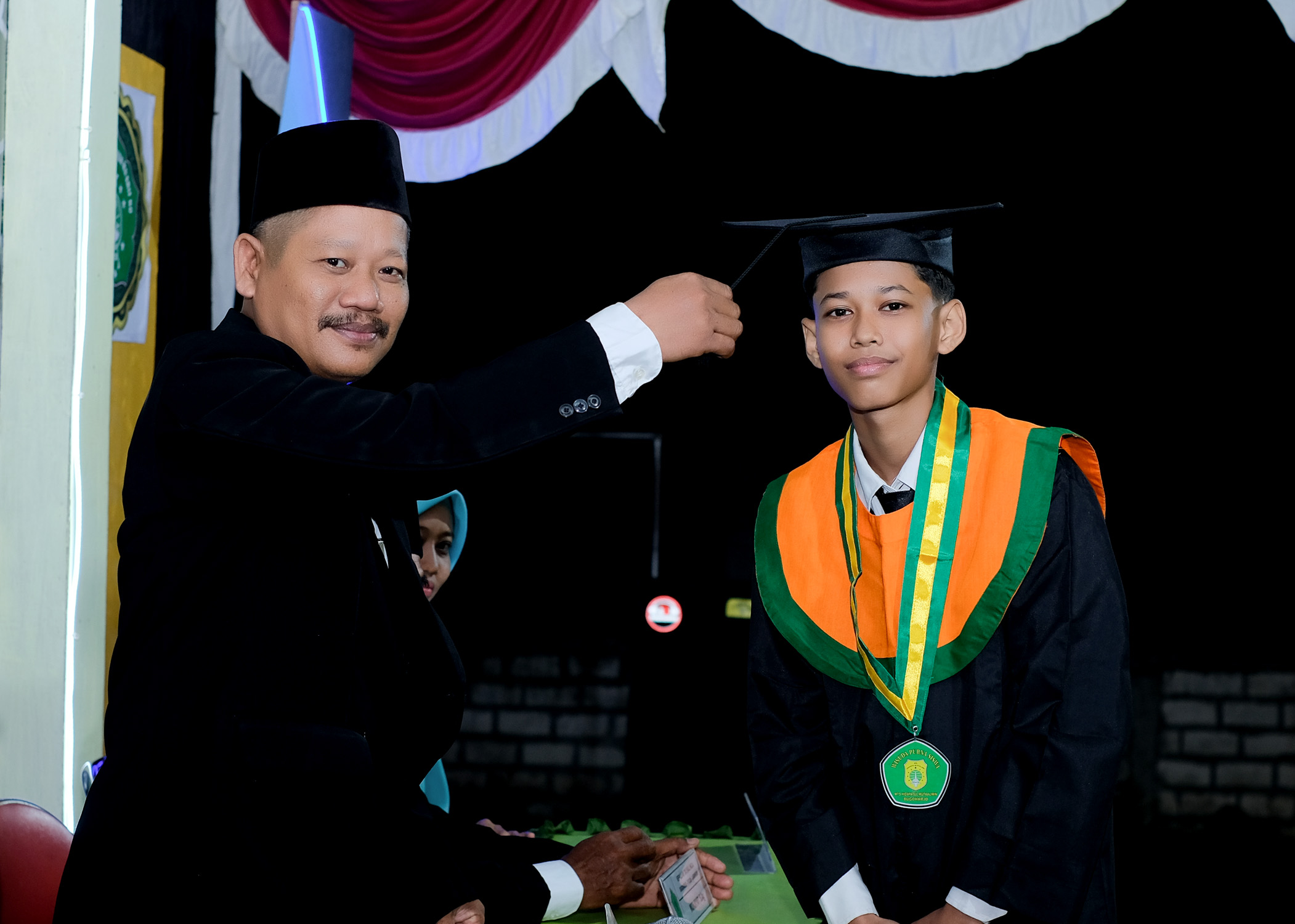 Galeri wisudawan